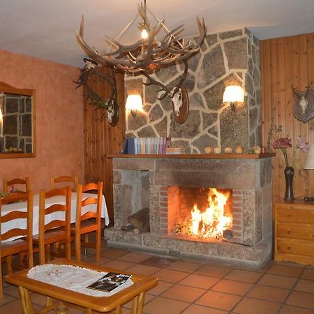 Hostal Revinuesa Dış mekan fotoğraf