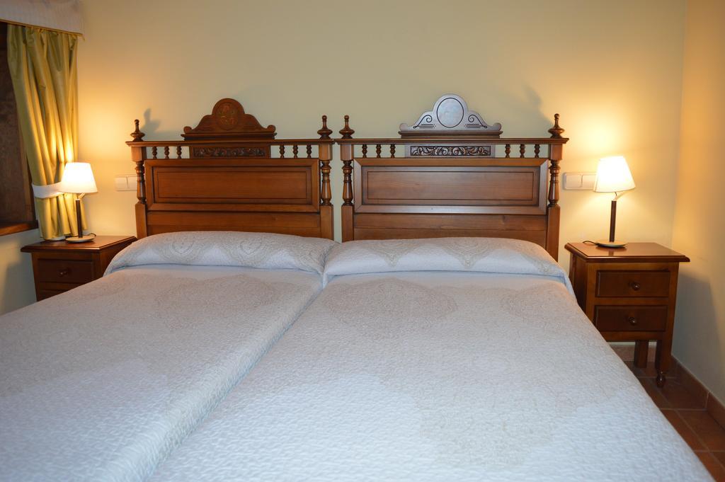 Hostal Revinuesa Dış mekan fotoğraf