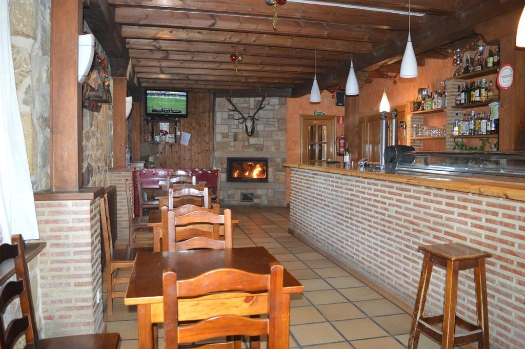 Hostal Revinuesa Dış mekan fotoğraf
