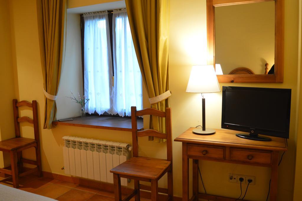 Hostal Revinuesa Dış mekan fotoğraf