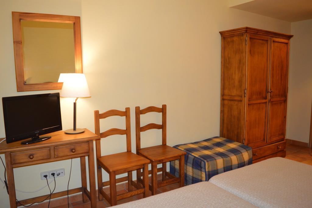Hostal Revinuesa Dış mekan fotoğraf