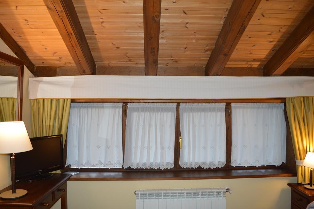 Hostal Revinuesa Dış mekan fotoğraf